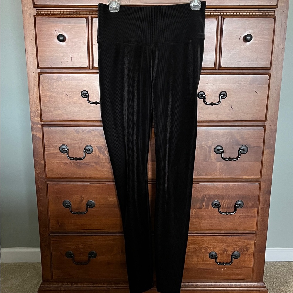 White House Black Market Sleek Black Leggings